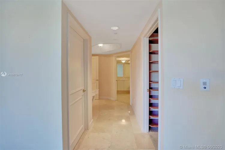 Williams Island 7000 #101 image #31