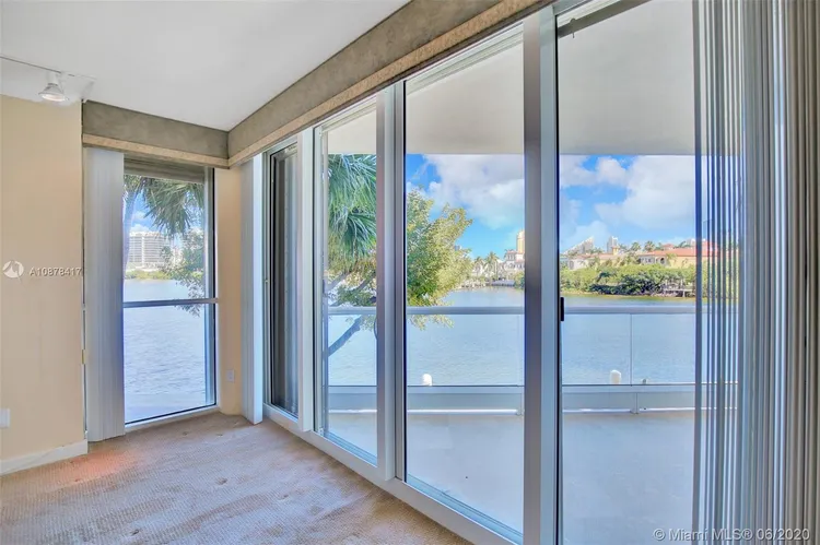 Williams Island 7000 #101 image #35