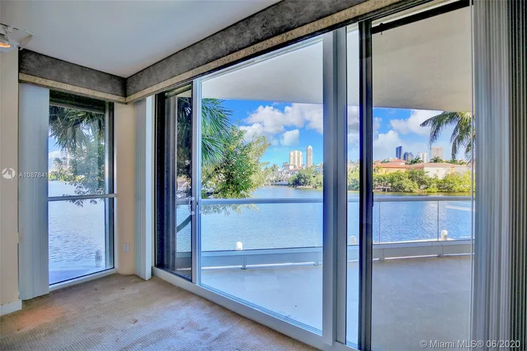 Williams Island 7000 #101 image #38