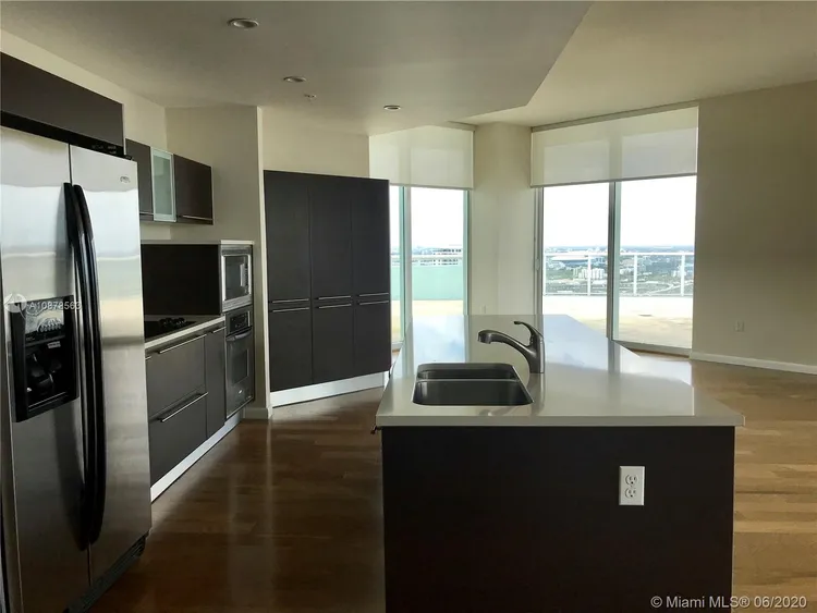 Quantum on the Bay #4214 image #6