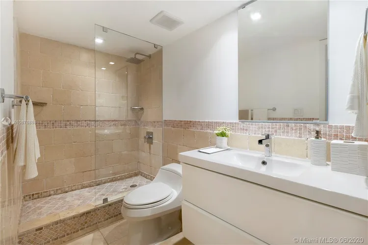 Atlantis on Brickell #1605 image #17