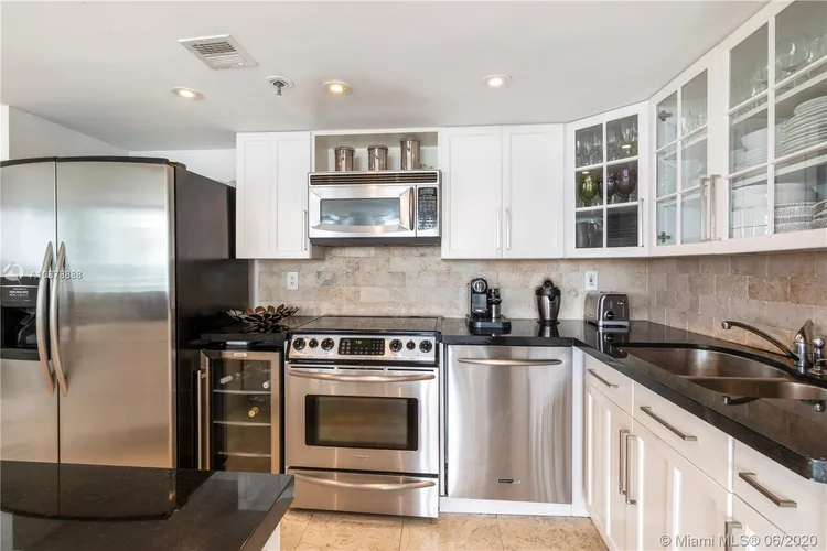 Atlantis on Brickell #1605 image #8