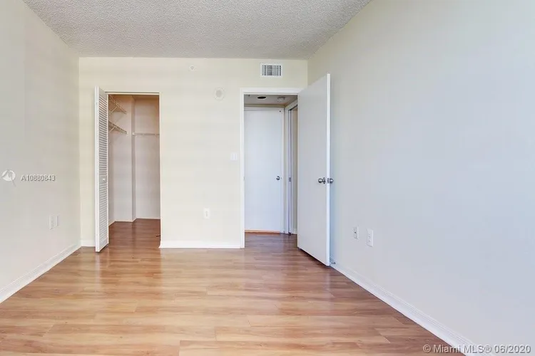 Yacht Club at Brickell #2402 image #17