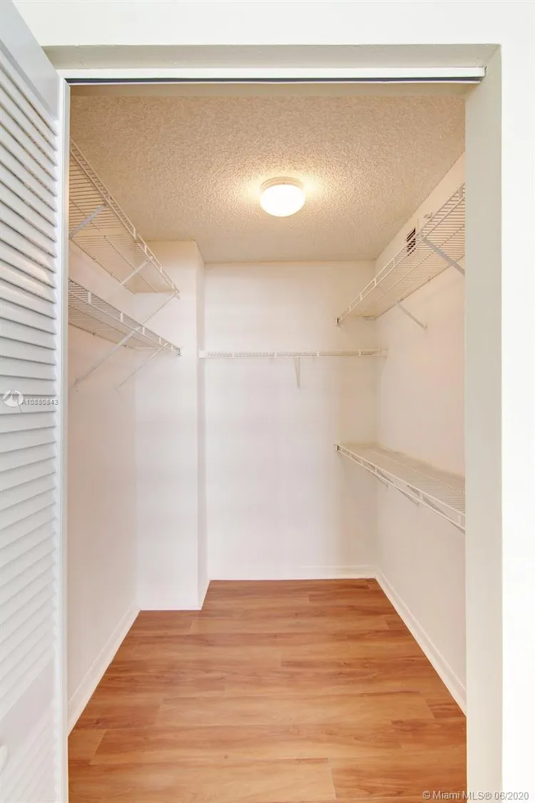 Yacht Club at Brickell #2402 image #18