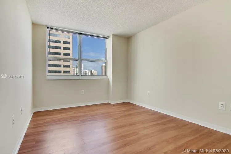 Yacht Club at Brickell #2402 image #20