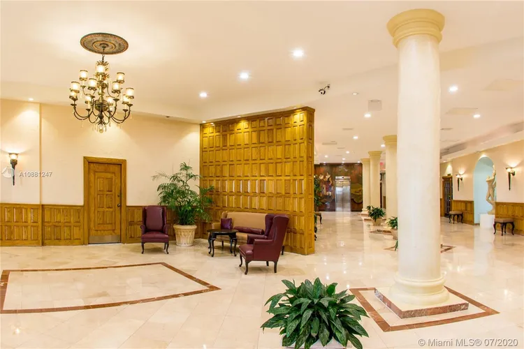 Sea Air Towers #1218 image #19