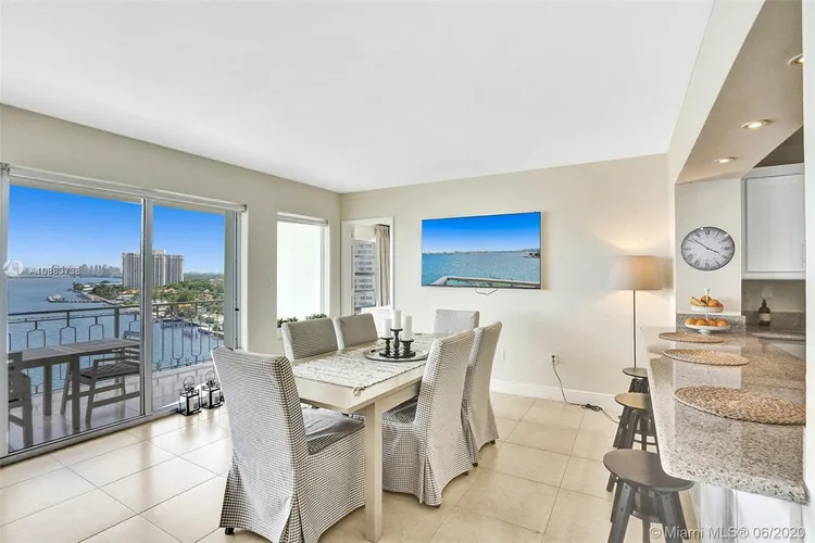 The Jockey Club I #1407 image #13