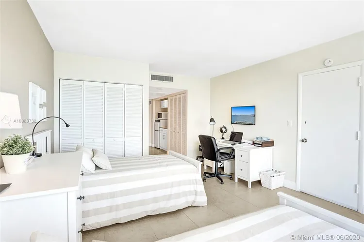 The Jockey Club I #1407 image #26