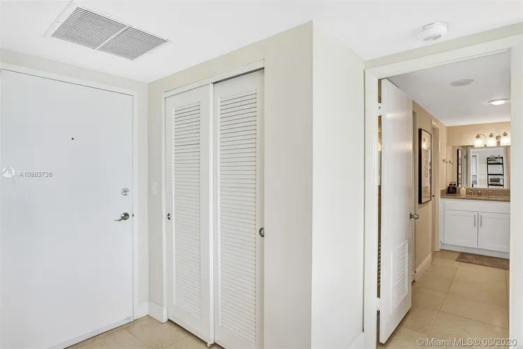 The Jockey Club I #1407 image #32