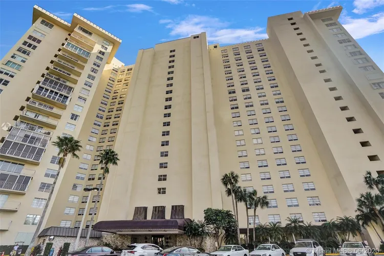 The Jockey Club I #1407 image #45