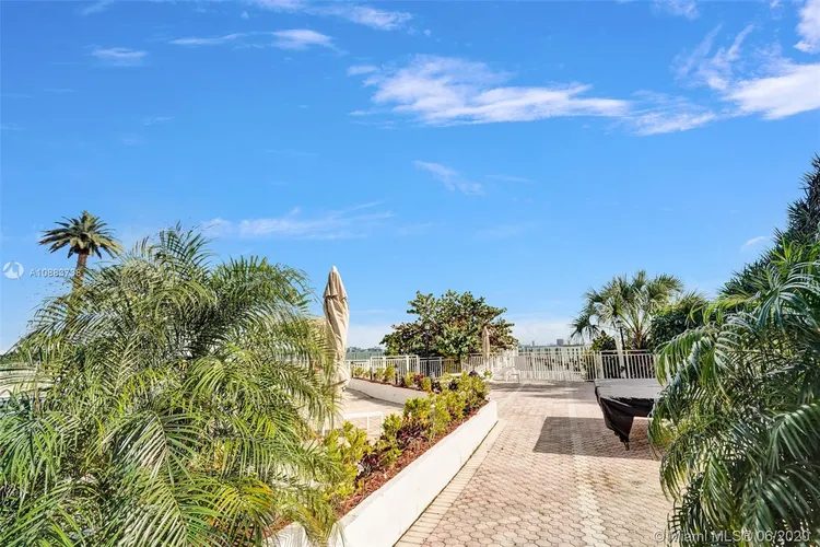 The Jockey Club I #1407 image #47