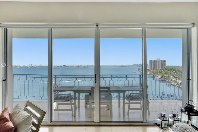 The Jockey Club I #1407 image #6