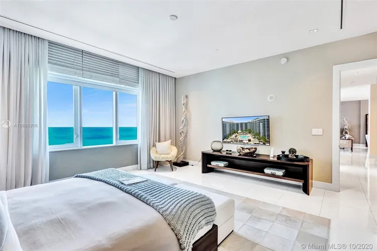 1 Hotel & Homes #PH-1618 image #10