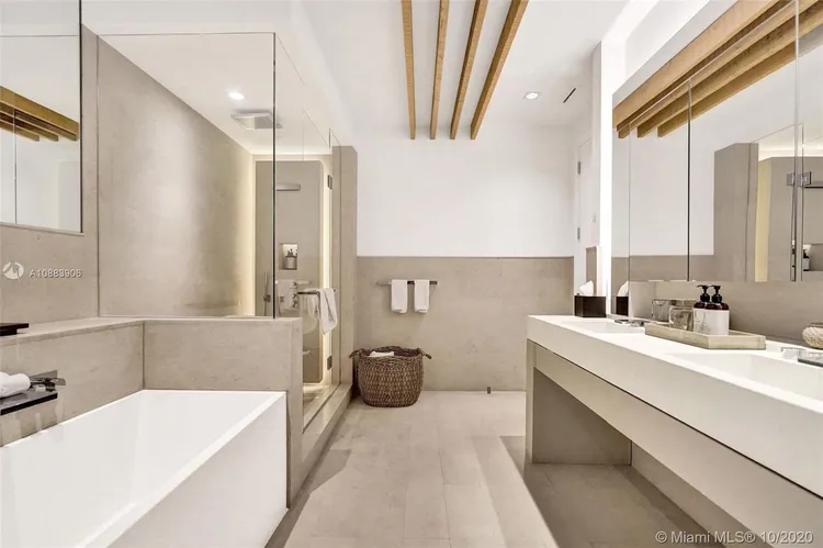 1 Hotel & Homes #PH-1618 image #15