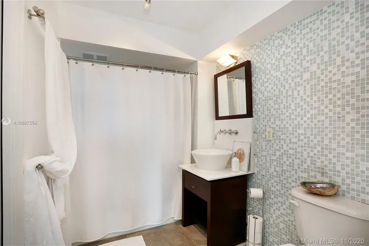 Lofts at South Beach #L302 image #9