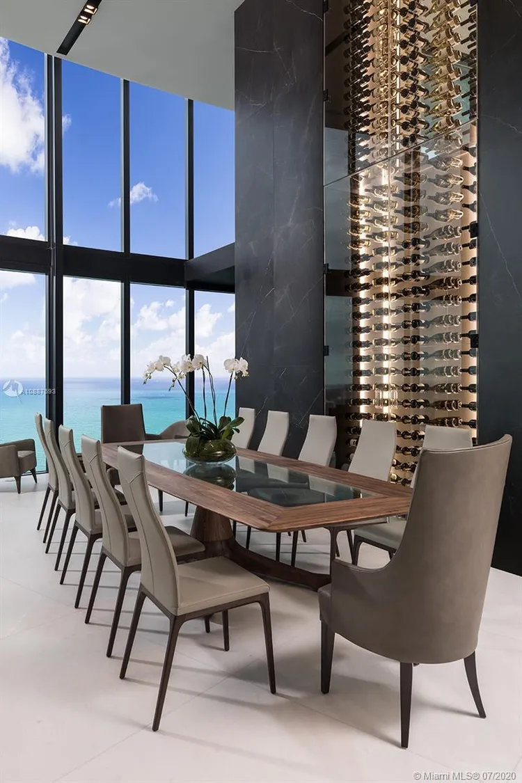 Porsche Design Tower #5205 image #14