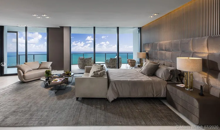 Porsche Design Tower #5205 image #16