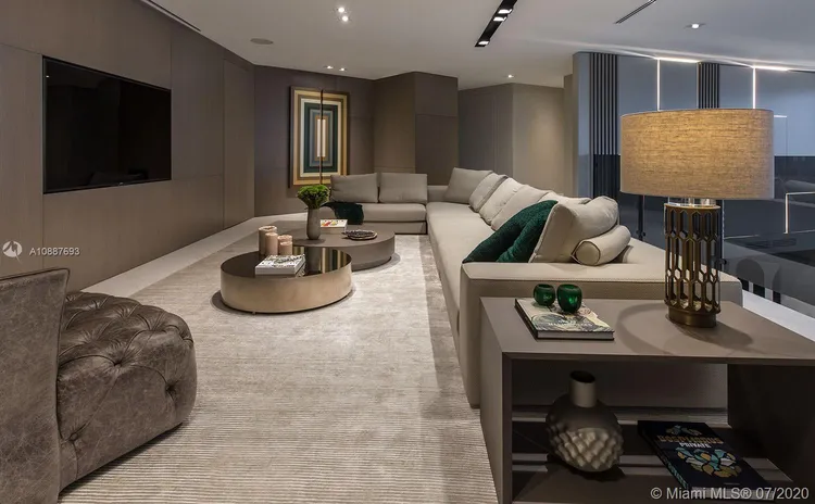 Porsche Design Tower #5205 image #23