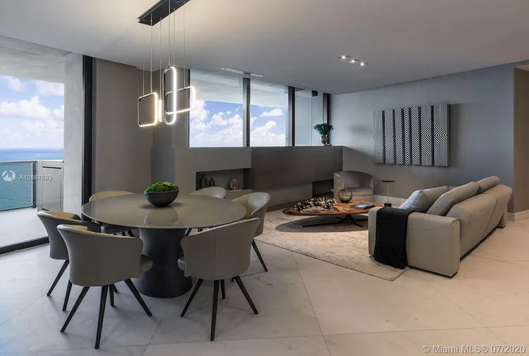 Porsche Design Tower #5205 image #28