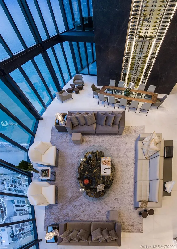 Porsche Design Tower #5205 image #29