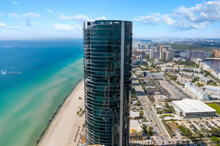 Porsche Design Tower #5205 image #30