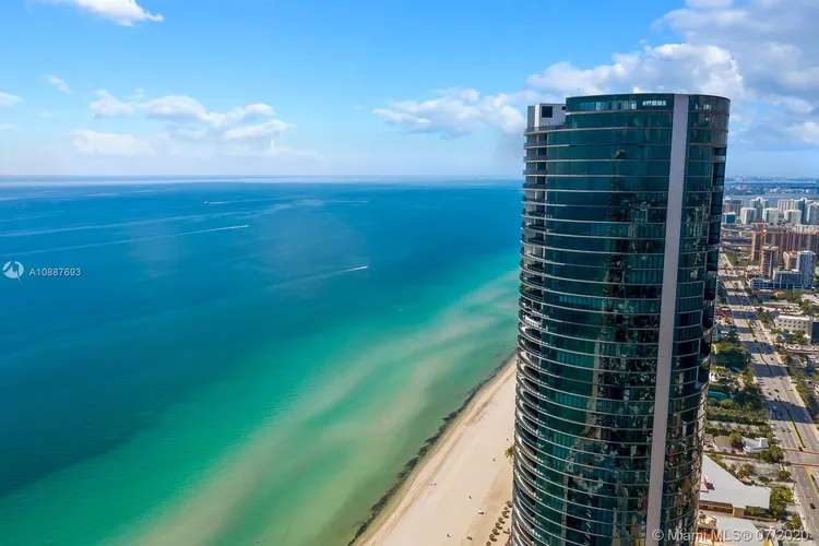 Porsche Design Tower #5205 image #31