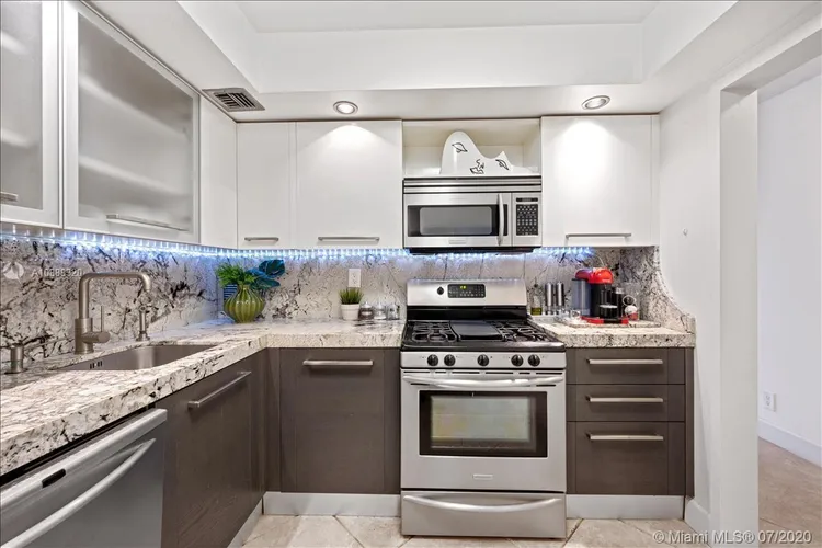 Parker Tower #1609 image #30