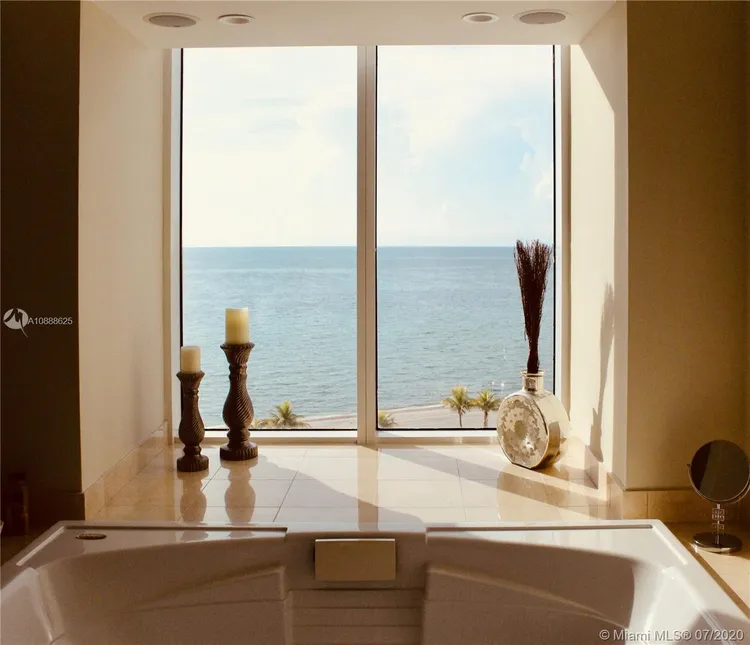 Ocean Three #1005 image #19