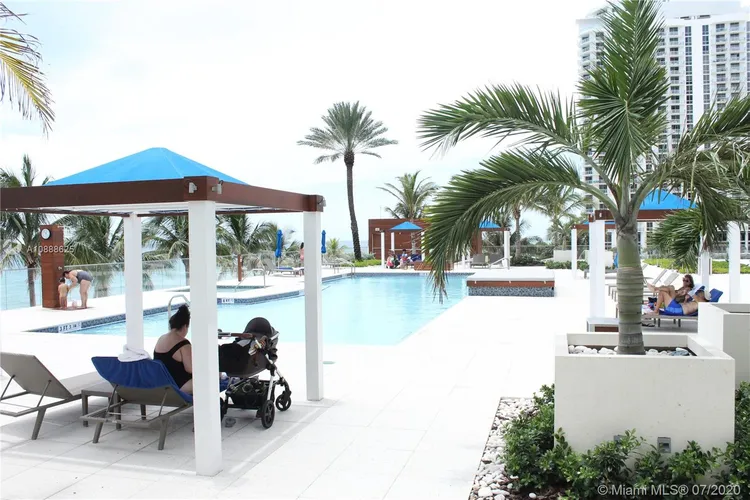 Ocean Three #1005 image #27