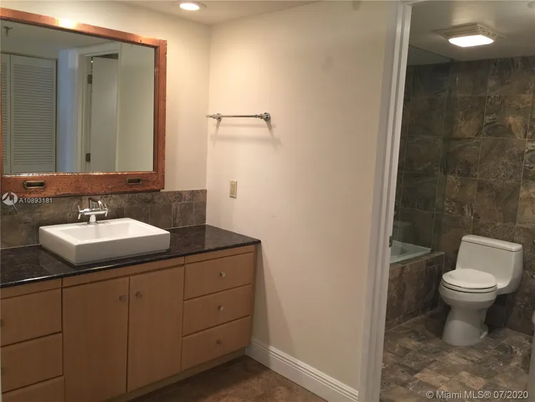 Brickell Key I #A1210 image #7