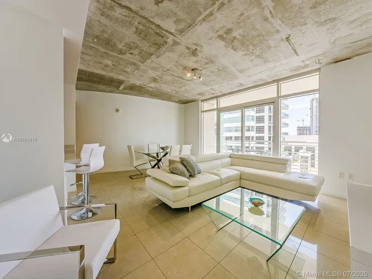 Midblock Condominium #801 image #13