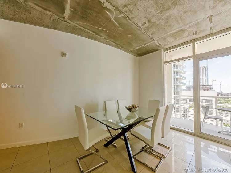 Midblock Condominium #801 image #8