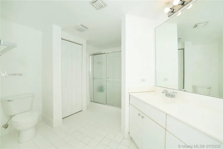 Porto Bellagio #1210 image #18