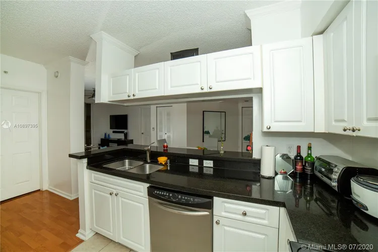 Porto Bellagio #1210 image #9