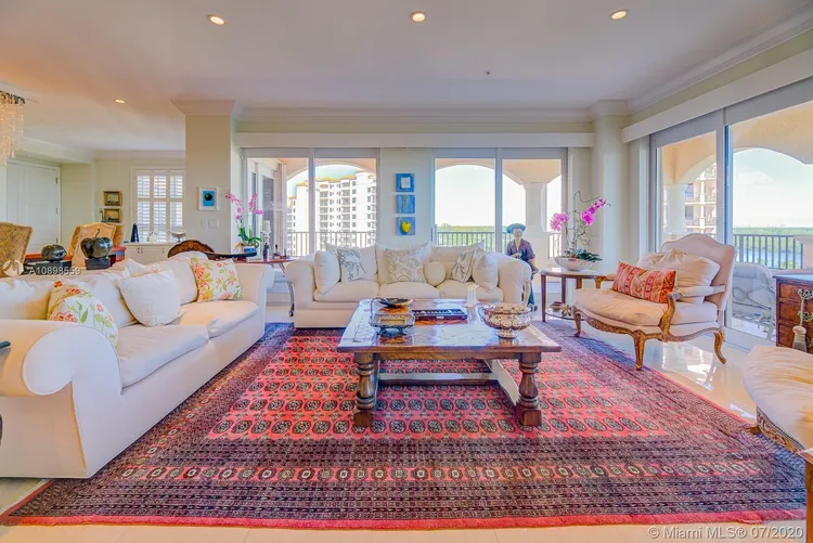 Padua Condo Deering Bay #284 image #10