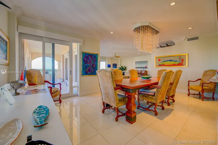 Padua Condo Deering Bay #284 image #11