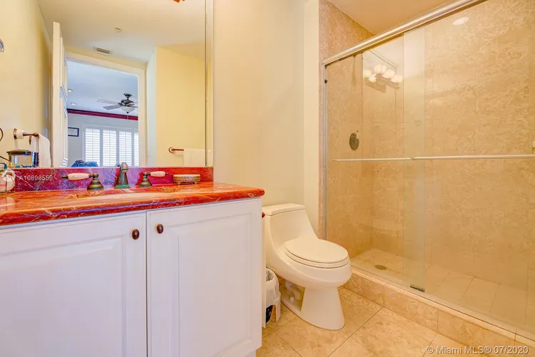 Padua Condo Deering Bay #284 image #28