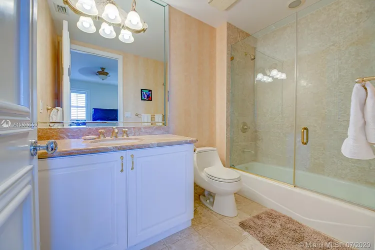 Padua Condo Deering Bay #284 image #31