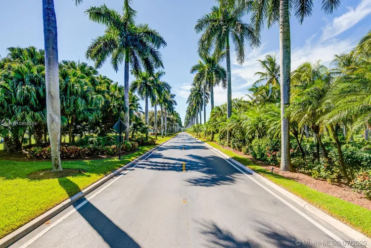 Padua Condo Deering Bay #284 image #35