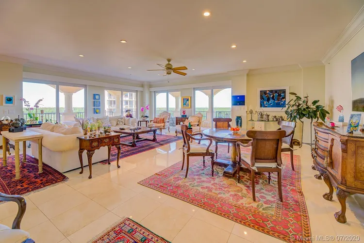 Padua Condo Deering Bay #284 image #8