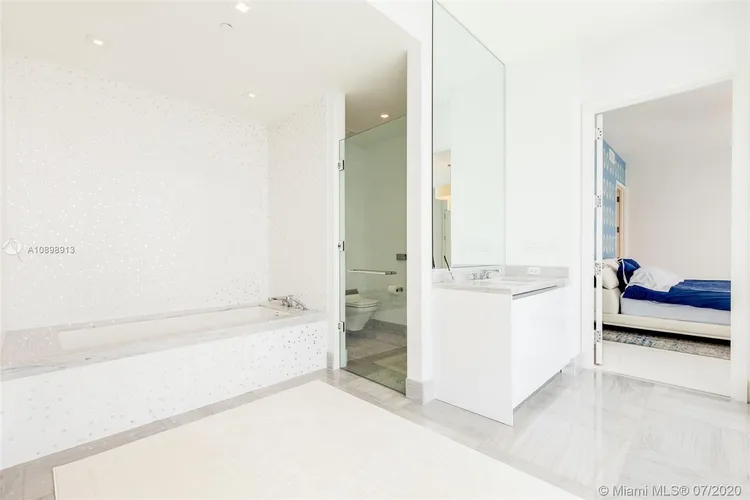 Jade Signature #4905 image #18