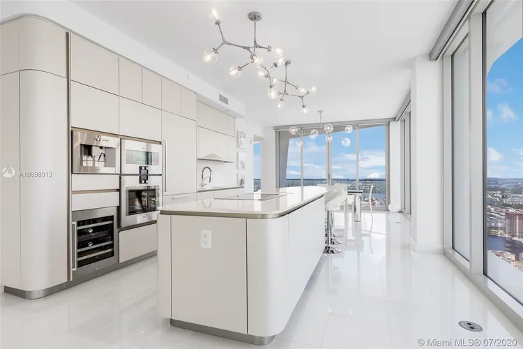 Jade Signature #4905 image #8