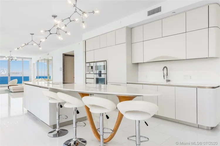 Jade Signature #4905 image #9