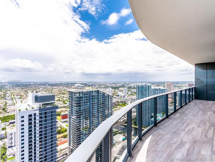 SLS Lux Brickell #5501 image #29