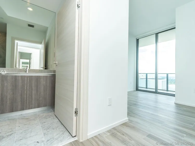 SLS Lux Brickell #5501 image #44