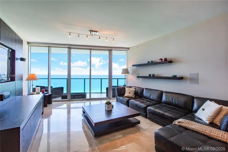 Jade Beach #1705 image #6