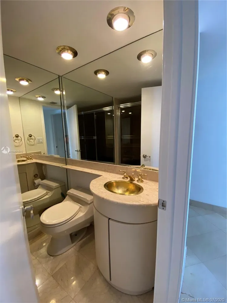 Brickell East #801 image #15