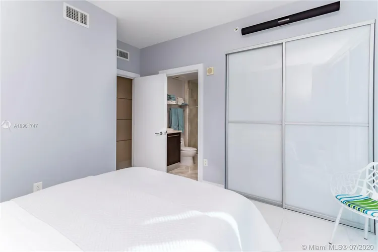 Jade Ocean #3401 image #10