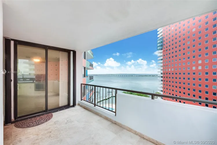 Villa Regina Condo #706 image #20