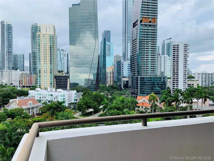 Villa Regina Condo #706 image #32